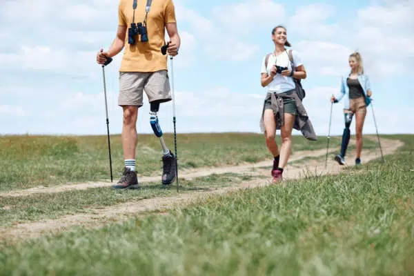 oberschenkelprothese-Beinprothese-individuell-ergonomic care