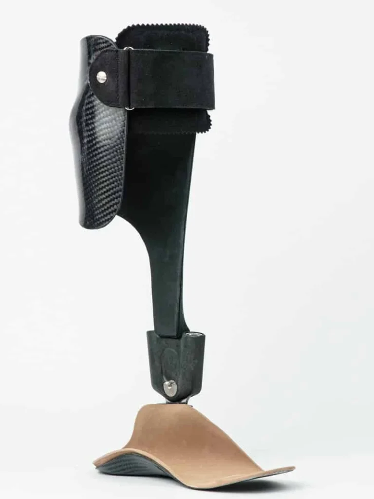 Fußorthese mit Federgelenk aus Carbon Individuell von ergonomic care